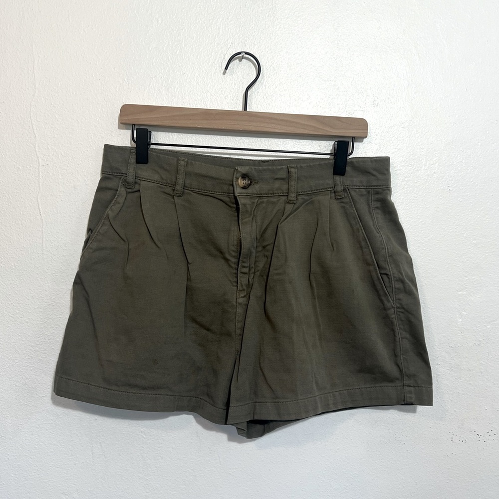 Free People Green Chino Shorts - Size 8